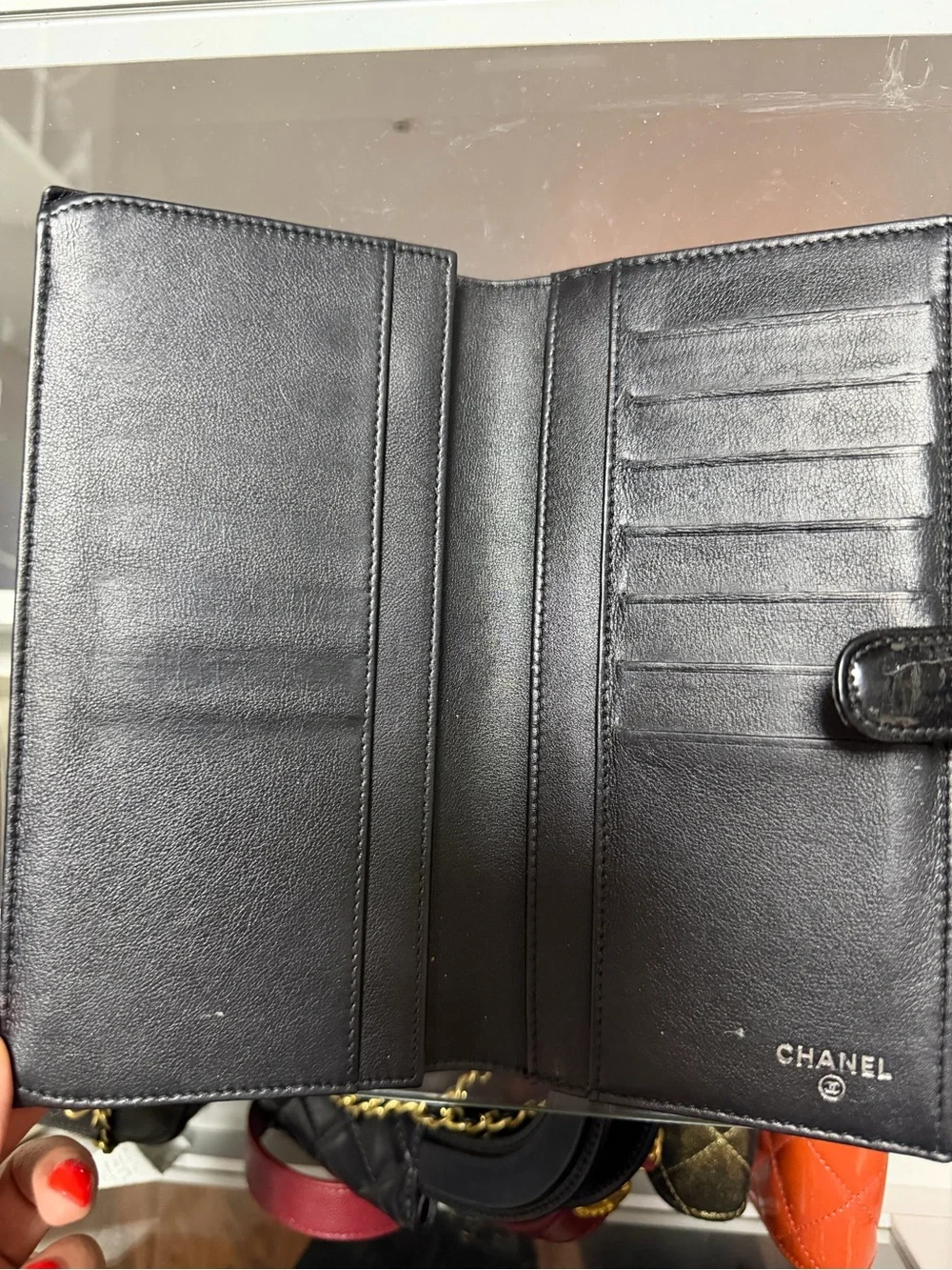 CHANEL sleek quilted